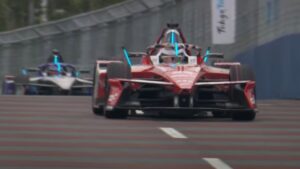 Oliver Rowland se lleva la victoria en Tokyo tras una intensa batalla por el liderato