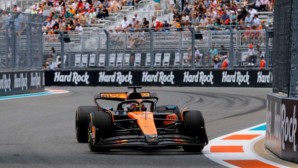 Piastri, Leclerc y Verstappen se reparten las primeras posiciones de la FP1 del GP de Miami