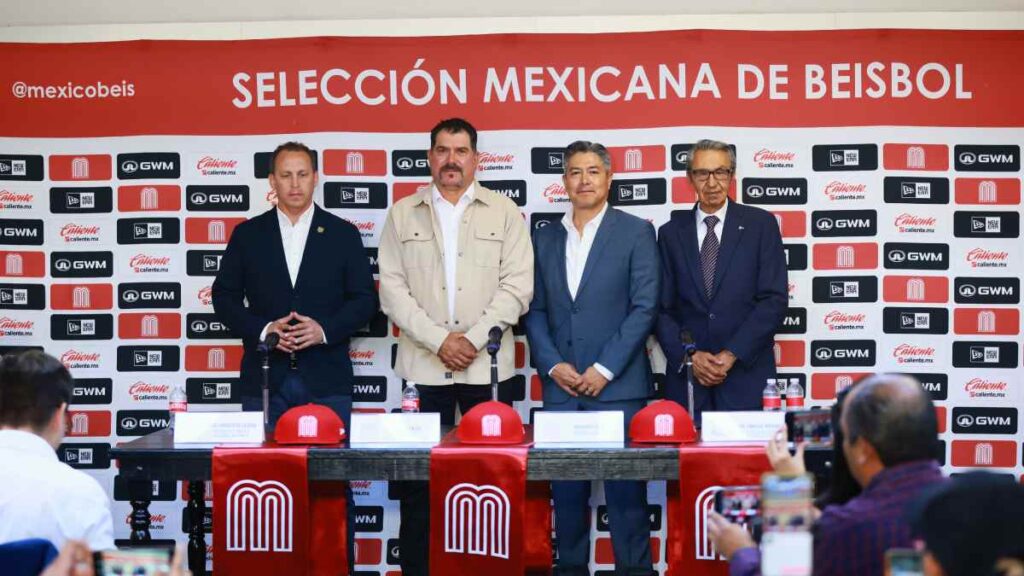 Horacio de la Vega, Benji Gil, Rodrigo López y Enrique Mayorga 