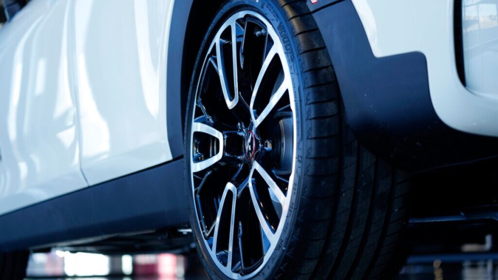 ¿A cuánto se calibran las llantas en temporada de calor y qué presión deben tener?