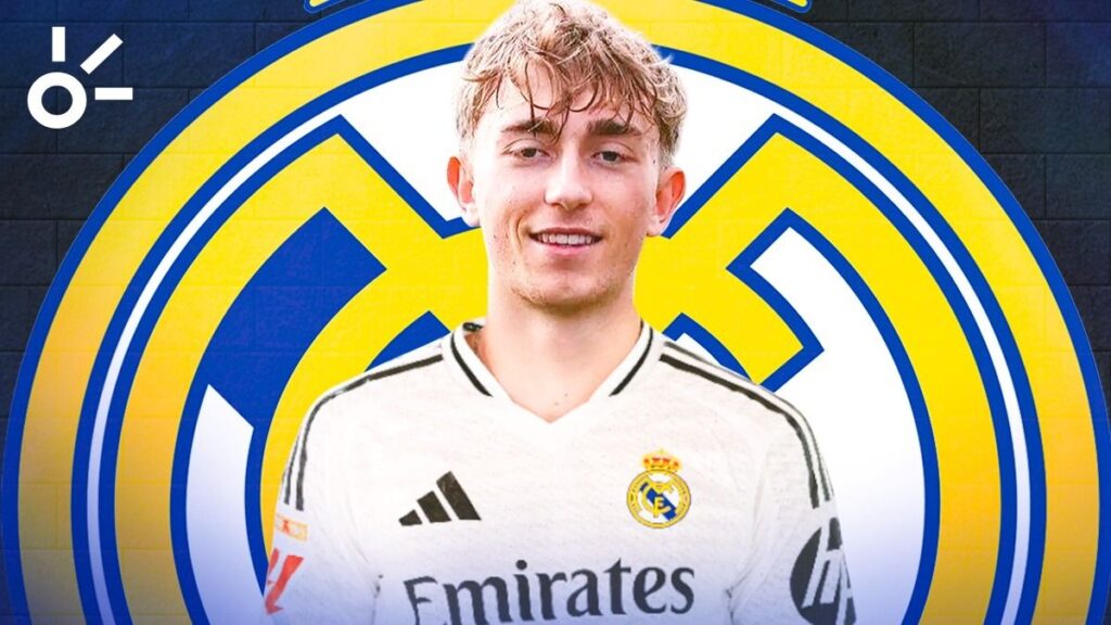 Dean Huijsen, primer fichaje del Real Madrid en 2025