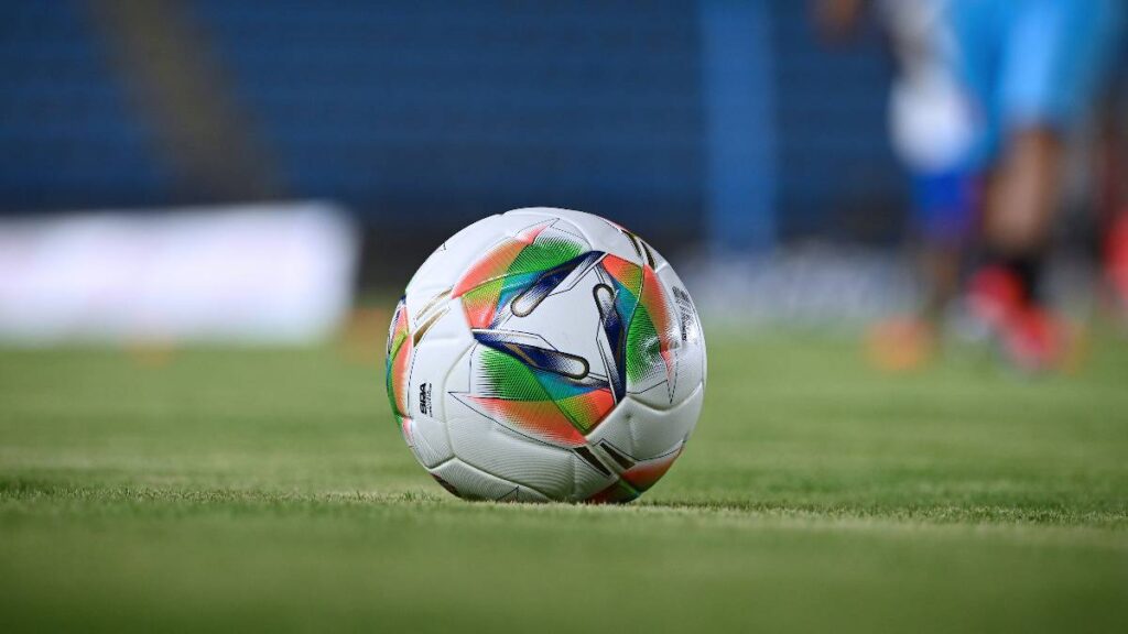 Balón oficial de la Liga BetPlay Dimayor / Vizzor