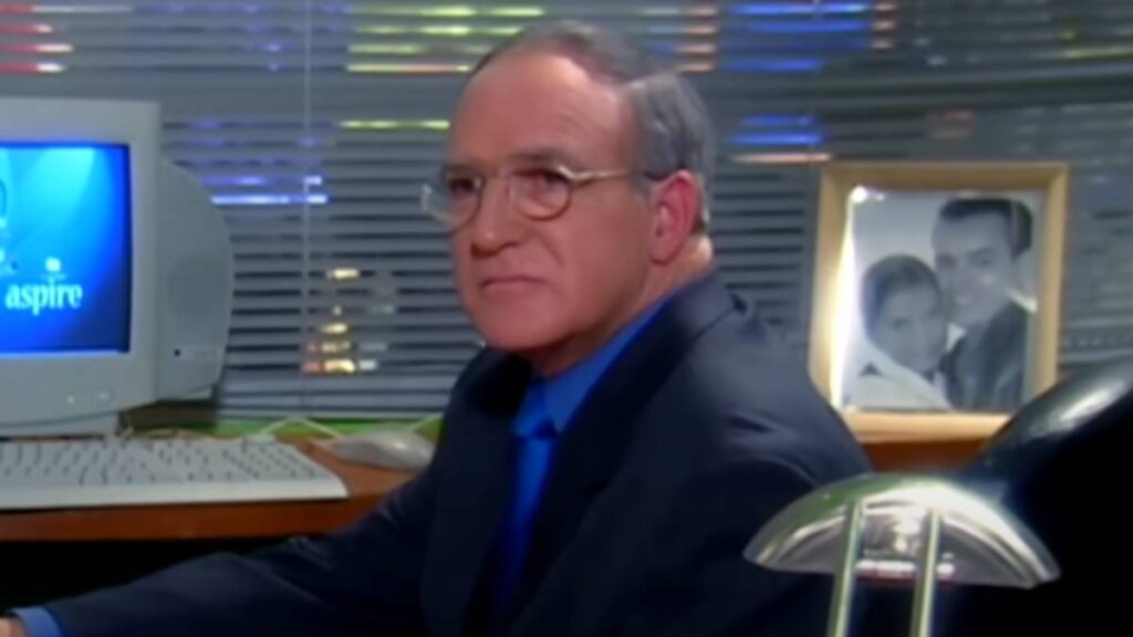 Kepa Amuchastegui, en 'Yo Soy Betty, la Fea' / Captura de pantalla - capítulo de Betty la Fea