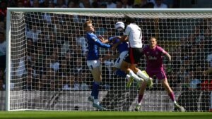 Raúl Jiménez rompe su sequía, pero el Fulham cae en casa contra el Everton
