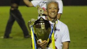 Comunicaciones y la primera gran complicación para Roberto Hernández