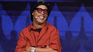 Ronaldinho encumbra a Lamine Yamal como nuevo ídolo del Barcelona: “Messi y yo ya hicimos historia”