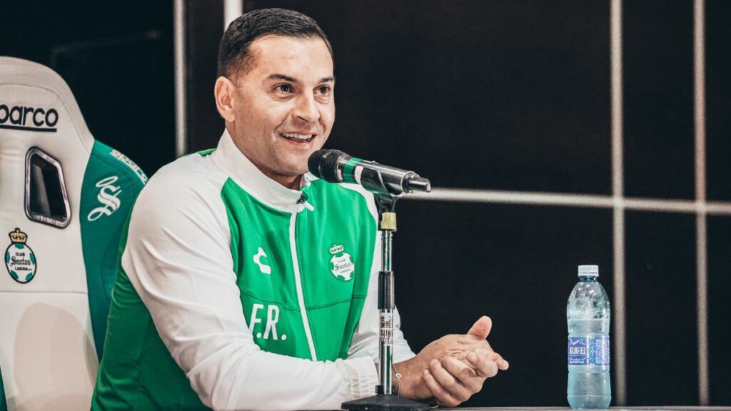 Santos presenta a su nuevo técnico: “El caos de la Liga MX, a mí me gusta"