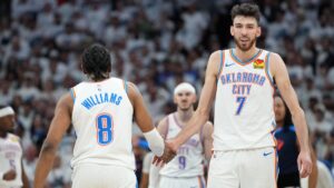 El Thunder sufre, pero vence a los Timberwolves y se pone a una victoria de las Finales de la NBA