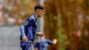 Manfred Ugalde brilla en Rusia y filtran su futuro: ¿dónde seguirá su carrera?