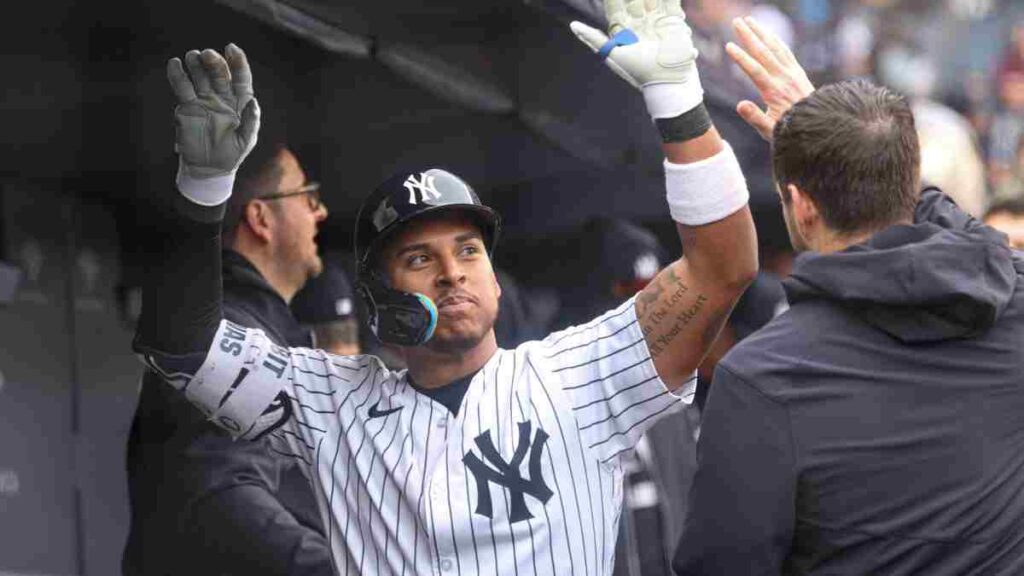 Jorbit Vivas guía triunfo de Yankees vs Rangers