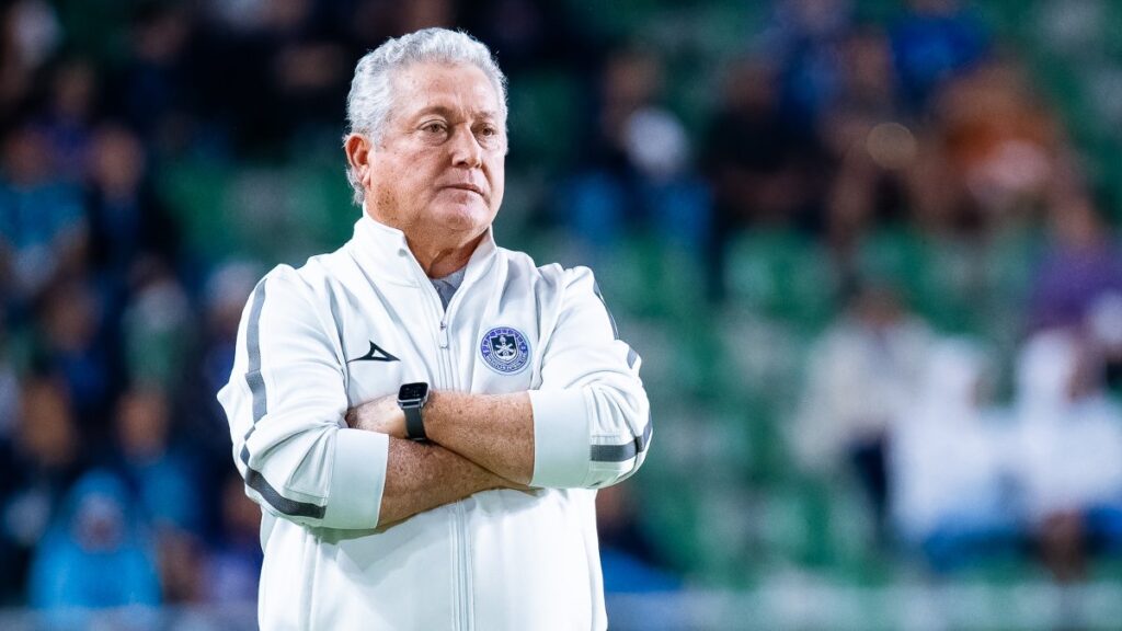 Víctor Manuel Vucetich con Mazatlán