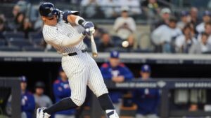 Aaron Judge y Will Warren dirigen el triunfo de Yankees sobre Rangers