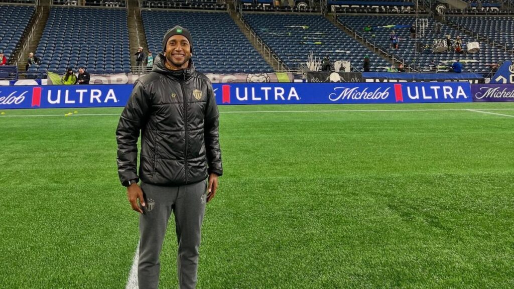 Romário Da Silva terminó su contrato con Antigua GFC | @romarioluiz90