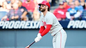 Bryce Harper regresa a lo grande con un cuadrangular y colabora en la victoria de los Phillies ante Blue Jays