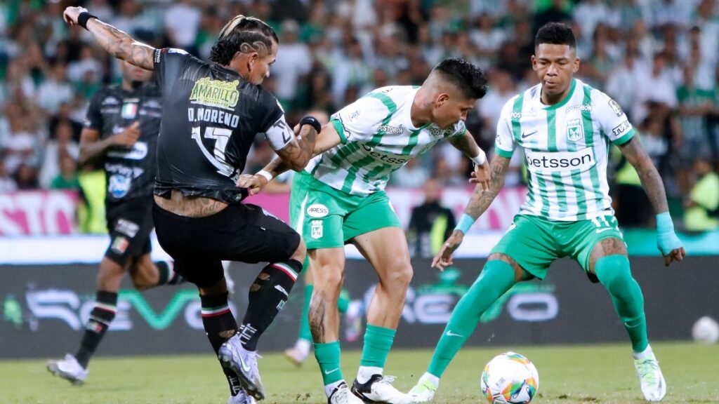 Se sacaron chispas en Medellín, no se regalaron nada. Vizzor