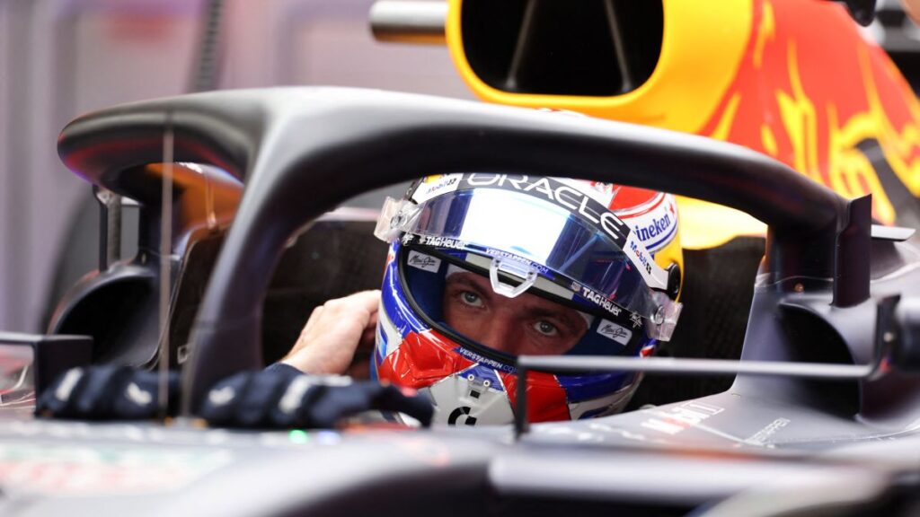 Johnny Hebert critica el estilo de conducción de Verstappen