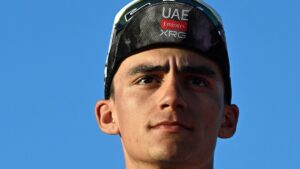 Isaac del Toro gana la carrera del Cycling Stars Criterium, un día después del Giro de Italia