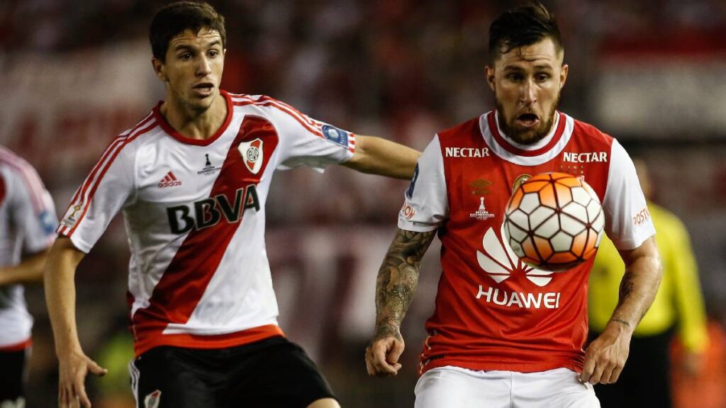 Jonathan Gómez en 2016 con Santa Fe / AP