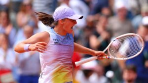 ¡No se rinde! Swiatek remonta a Rybakina y mantiene viva la defensa del tricampeonato en Roland Garros
