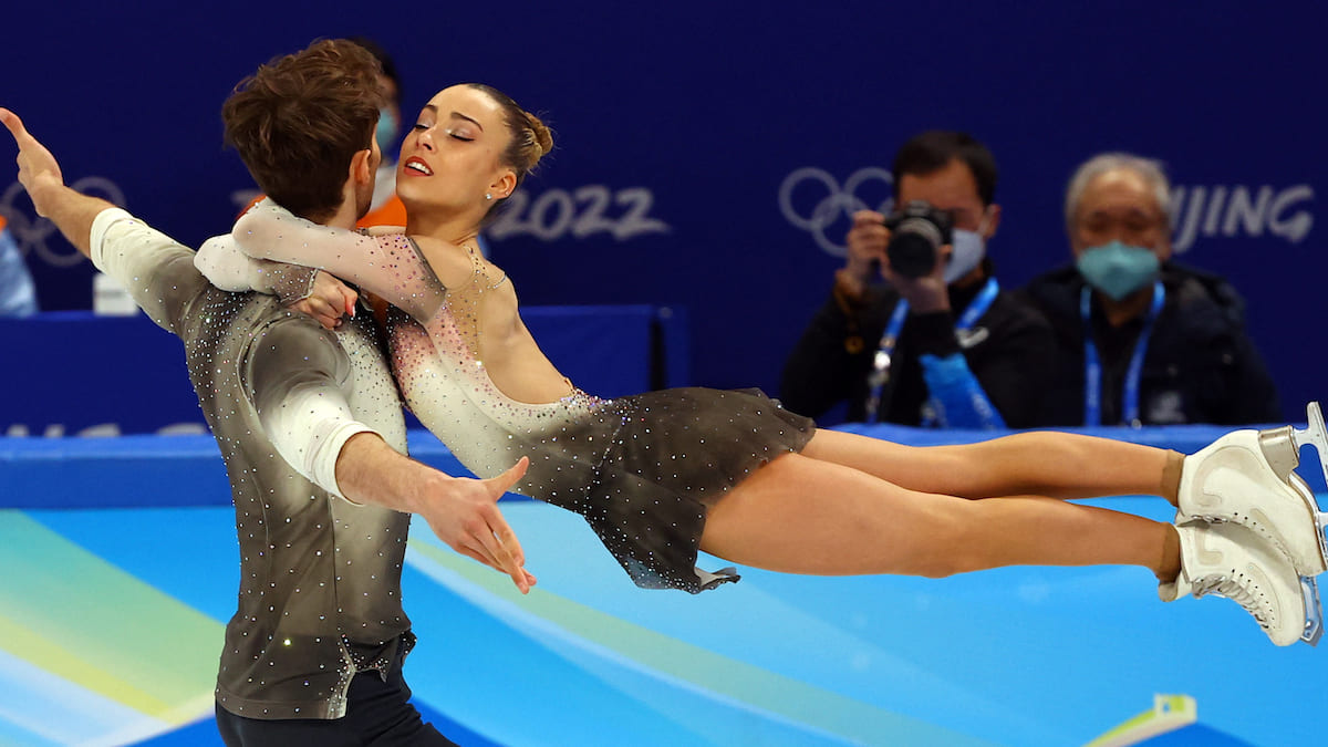 Buen debut olímpico para Barquero y Zandron de España en patinaje artístico