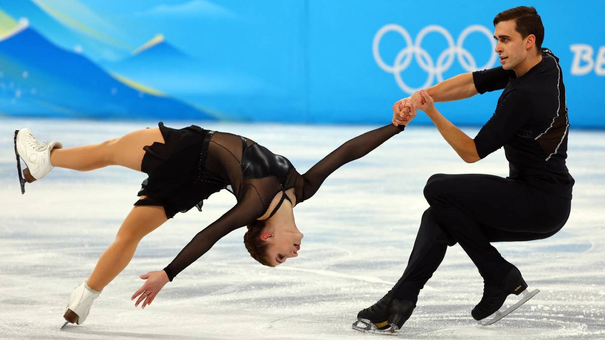 Jelizaveta Zukova y Martin Bidar ponen el ‘Boom Boom’ en el patinaje por parejas