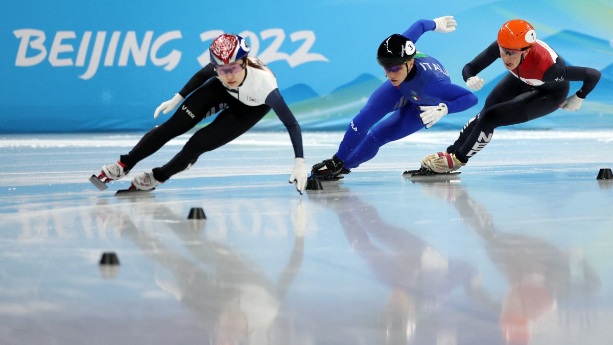 Países Bajos pinta de naranja los récords impuestos en el patinaje de velocidad de pista corta en Beijing 2022
